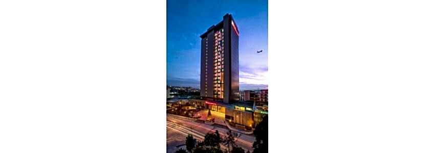 Hilton Garden İNN Güvenli Dış Cephe Temizliği Titizlikle Tamamlandı. 